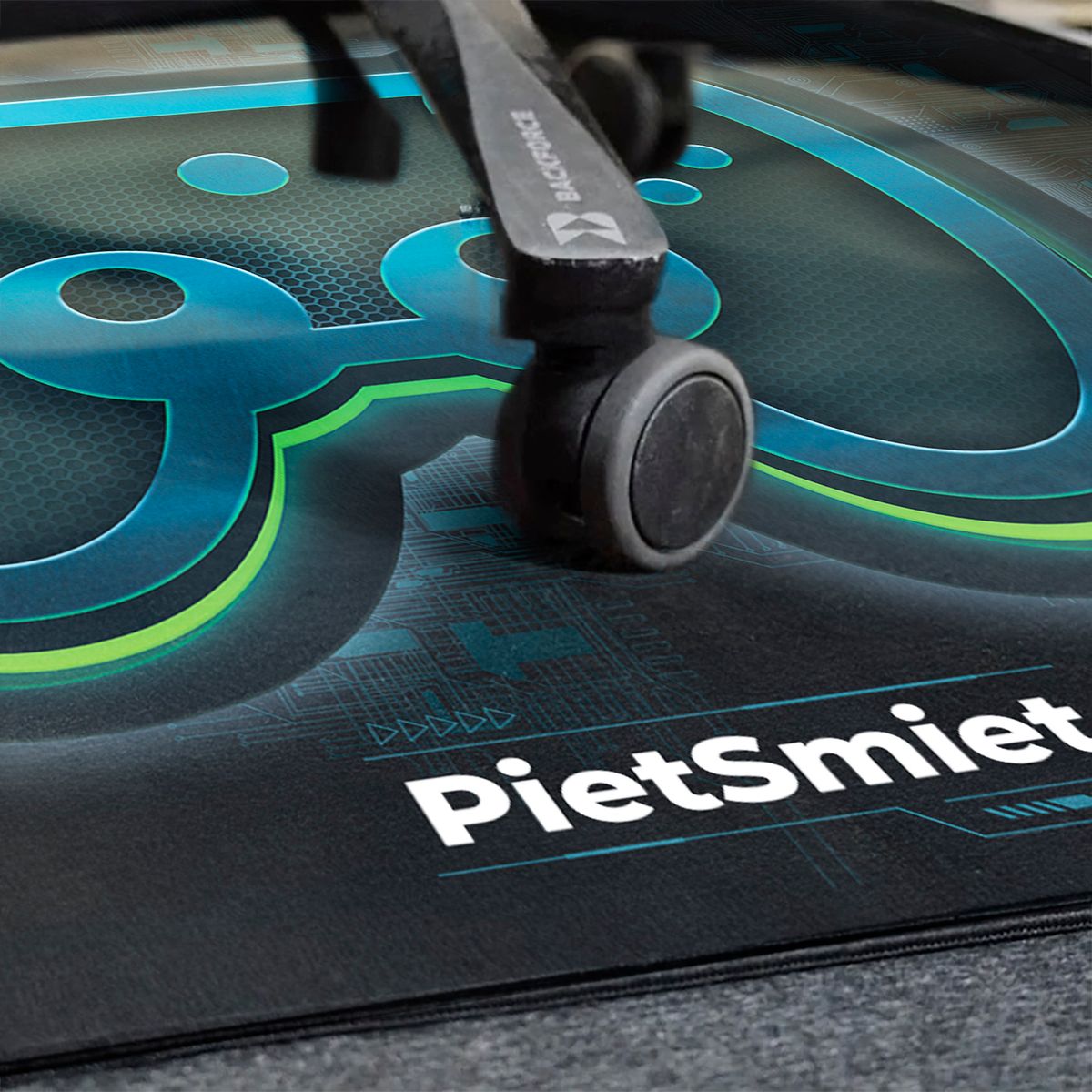 PietSmiet - Neon Controller - Floor Mat